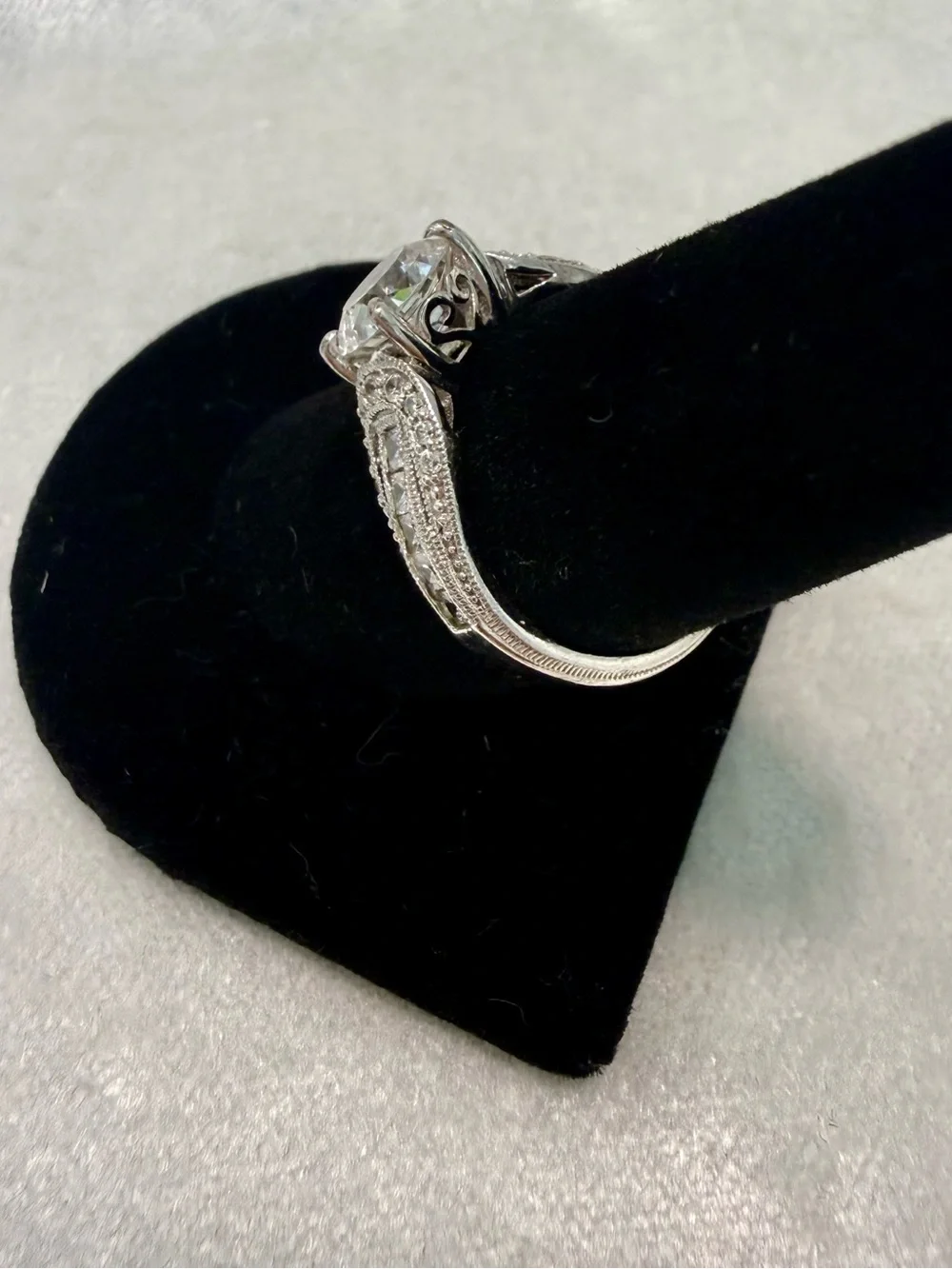 🌸JTV42 - Bella Luce Classic Round Cut White Cubic Zirconia Ring💎🛍️